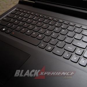 bagian atas lenovo ideapad 700