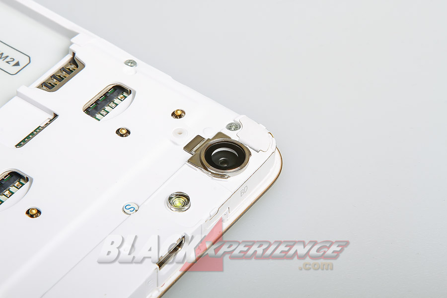 Makin Asik Nikmati Konten VR dengan Lenovo Vibe K5 Plus