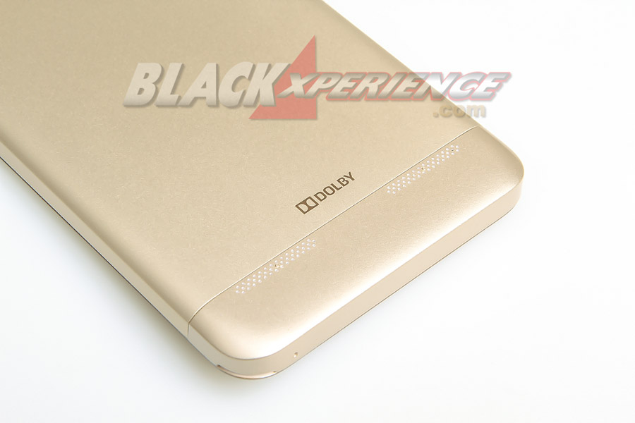 Makin Asik Nikmati Konten VR dengan Lenovo Vibe K5 Plus