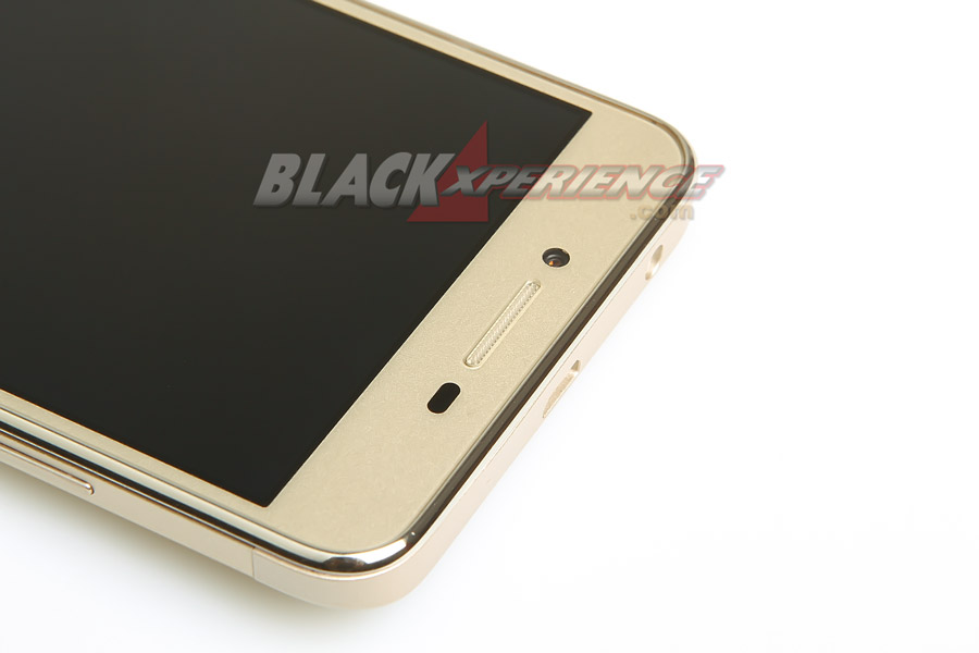 Makin Asik Nikmati Konten VR dengan Lenovo Vibe K5 Plus