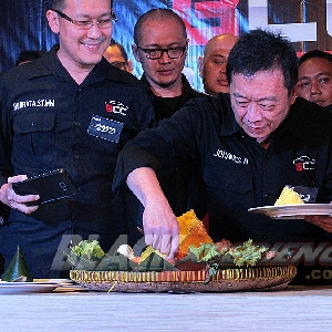 Simbolis Potong Tumpeng