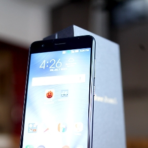 Asus Zenfone Zoom S, Smartphone Jagoan Fotografi
