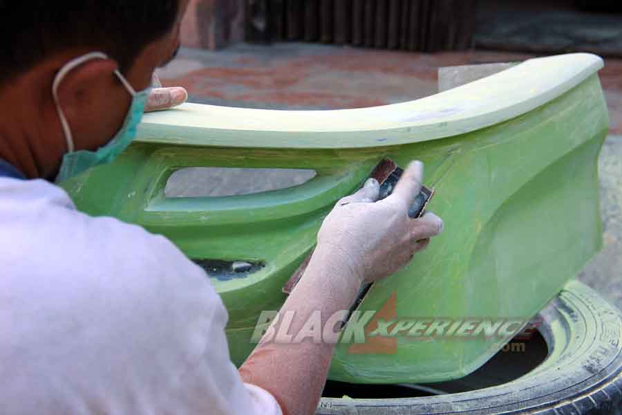 Detailing lekukan bodikit