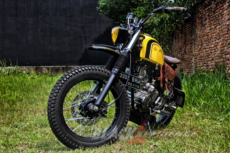 Street Arts Custom Rubah Yamaha Scorpio Jadi gaya Street Tracker