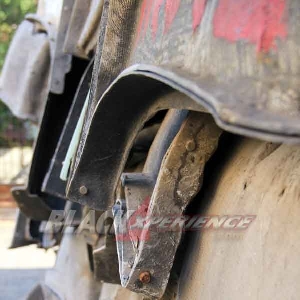 Tumpukan moulding bodikit berbagai mobil