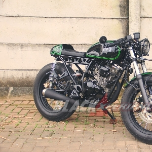 Modifikasi Yamaha Cafe Racer, Klasik tapi Roker