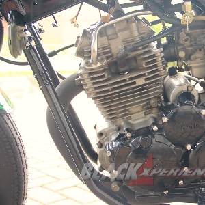 Modifikasi Yamaha Cafe Racer, Klasik tapi Roker