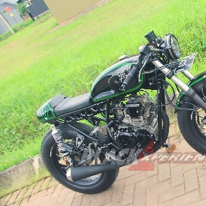 Modifikasi Yamaha Cafe Racer, Klasik tapi Roker