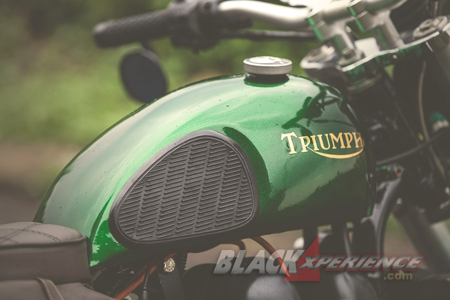 Modifikasi  Triumph Bonneville T100, The Green Bonnie  Andalan  Touring dan Sunmori