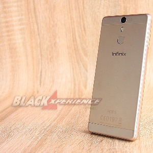Desain Menawan, Data Aman Infinix Hot S