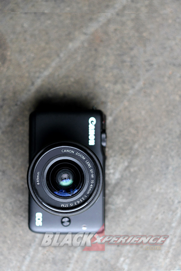 Ini Rupa Canon EOS M10 plus lensa EF-M 15-45mm f3.5-6.3 iS STM
