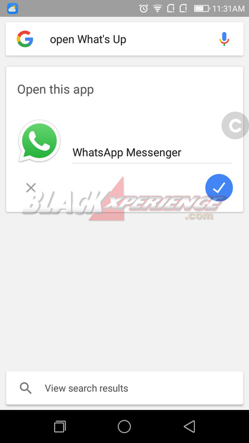 iParrot berhasil membuka aplikasi WhatsApp
