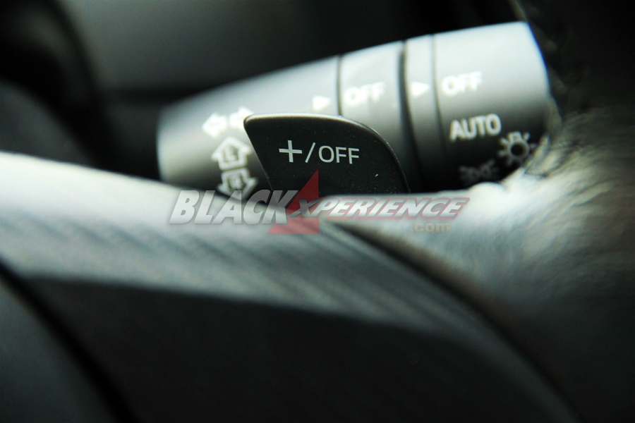 Paddle Shift di Mazda2