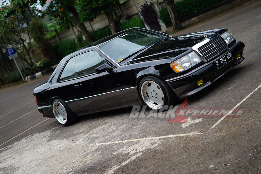  Modifikasi  Mercedes Benz 300CE Project yang Tertunda 