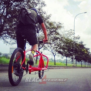 Hendi Rachmat, Jaga Eksistensi Fixie Lewat Westbike Messenger Service