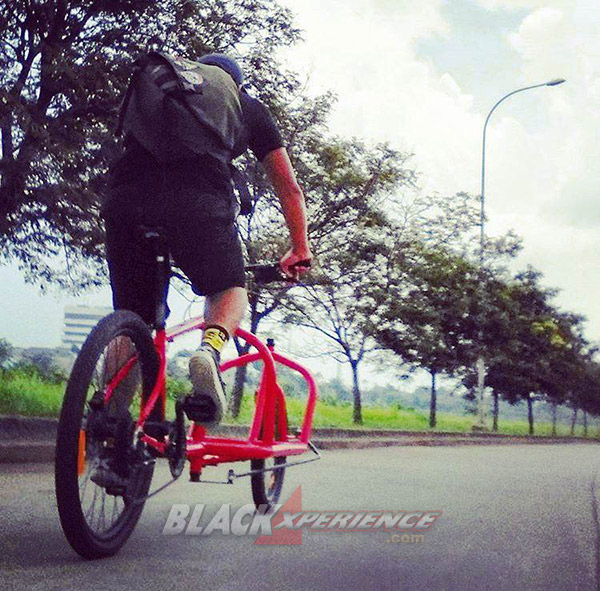 Hendi Rachmat, Jaga Eksistensi Fixie Lewat Westbike Messenger Service