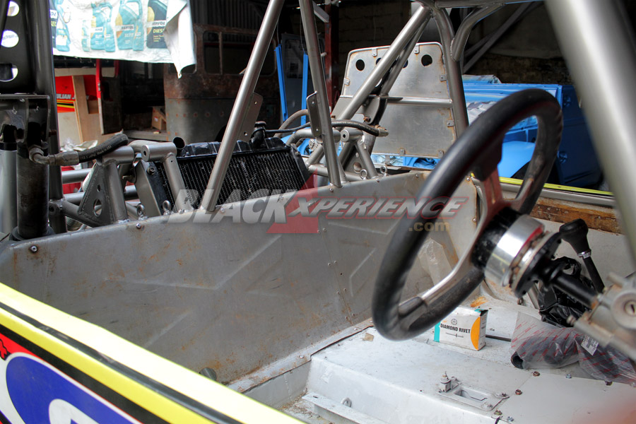 Rollbar telah rapi dilas