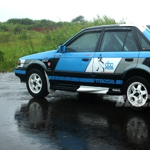 Modifikasi Mazda Familia 1989: Style Rally Never Die