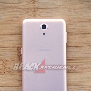 Tampak Belakang Coolpad Power