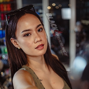 Yemima Suka Banget Sama Harley Davidson Warna Marah dengan Motif Pinestripe