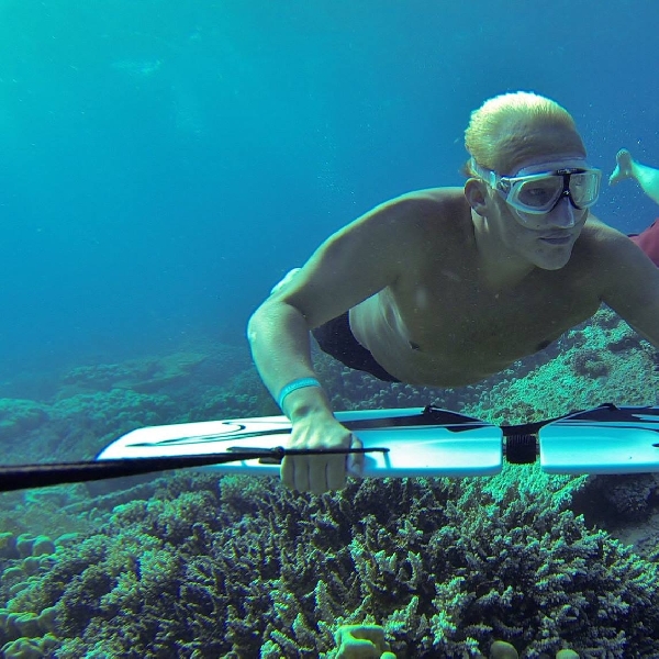 Buat Kegiatan Scuba Diving Lebih Menyenangkan dengan Subwing