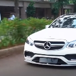 Romantis! Mercedes Benz E250 W212 Modif Elegant, Jadi Wedding Car Paling Kece