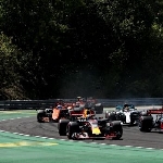 F1: Kronologi Insiden yang dialami Daniel Ricciardo dan Max Verstappen di Hungaria