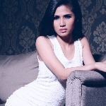 Tips Menjalani Hubungan Jarak Jauh Ala Novi