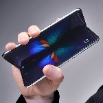 Menguji Ketangguhan Layar Samsung Galaxy Fold, 1.000 Lipatan dalam 20 Menit!