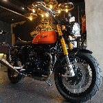 Cleveland Ace 400 Scrambler, Motor Klasik Fitur Berkelas Siap Bertualang