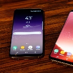 Galaxy S8 Dibongkar dan Dibelah Gergaji Mesin, Baterai Gembung Tapi Tak Meledak