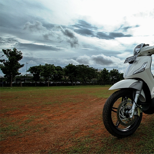 Test Ride Piaggio Beverly Sport Touring 350 i e di Indonesia