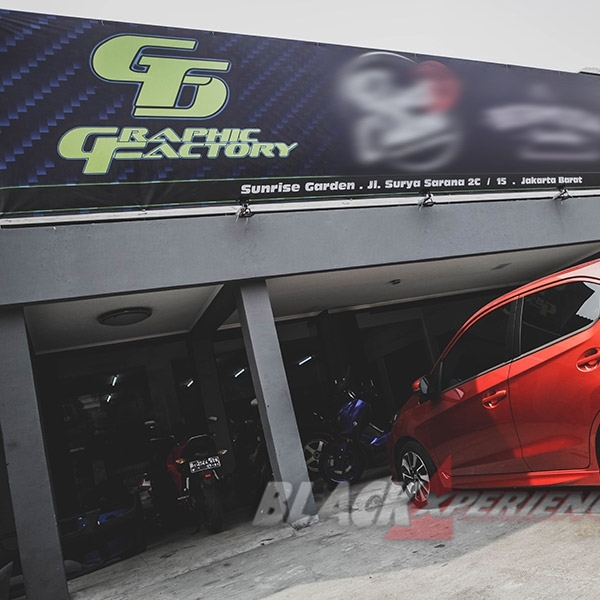 Modifikasi Body All New Honda Brio dengan Cutting Sticker