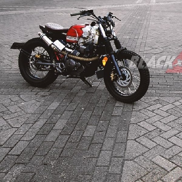 Modifikasi Yamaha Scorpio: Scrambler Kriegs Maschine