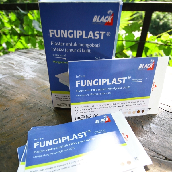 Fungiplast Plester Penyembuh Jamur Kulit Efektif nan Elegan