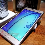 Samsung Galaxy On 7 - Layar Lebar Performa Standar