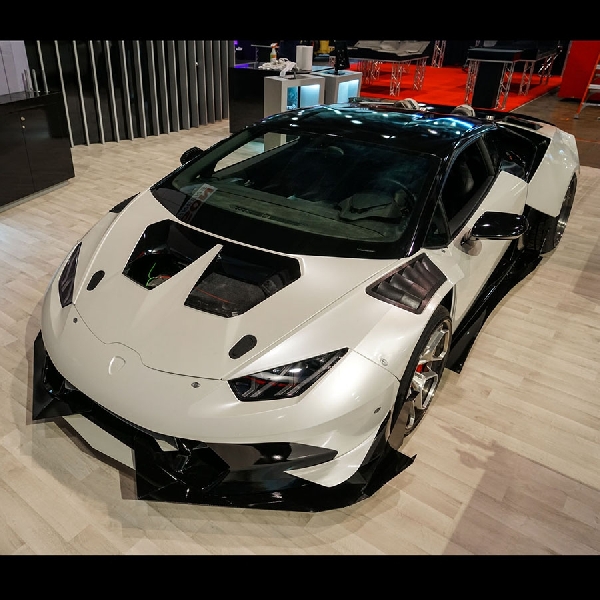 Modifikasi Lamborghini Huracan, Swap Engine LS V8 1500 HP   Bertransmisi Manual Garapan Texas Speed