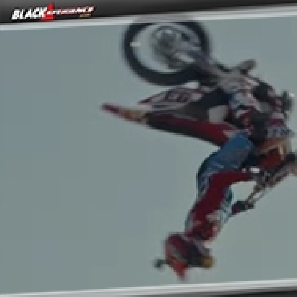 MotoGP: Mengintip Marquez Belajar Backflip