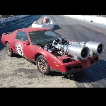 Tim Hoonigan Memodifikasi Dual Turdos Pontiac Firebird V8  untuk Fun Drag