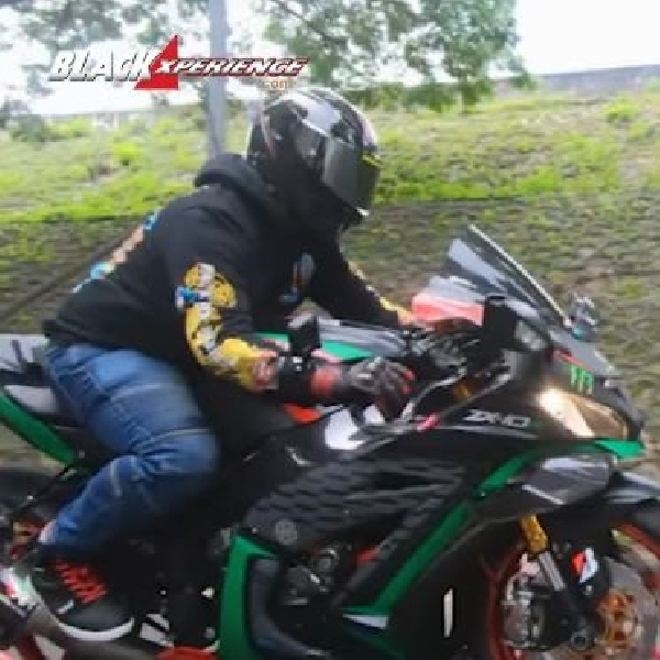 Modifikasi Kawasaki ZX10R, Siap Gas ke   Sirkuit Hingga Touring