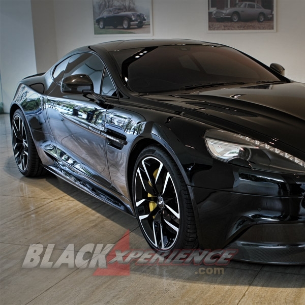 Aston Martin Vanquish Carbon Edition, Embrace The Dark Side!