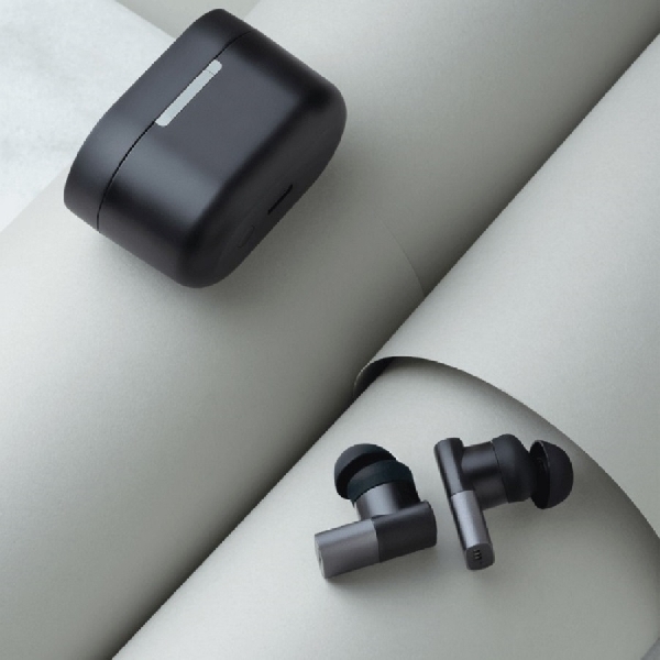 Between Pro, Earbud Nirkabel Dengan Triple Driver Pertama di Dunia