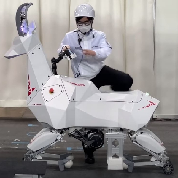 Kawasaki Perkenalkan Bex, Robot Berbentuk Kambing Yang Bisa Dikendarai