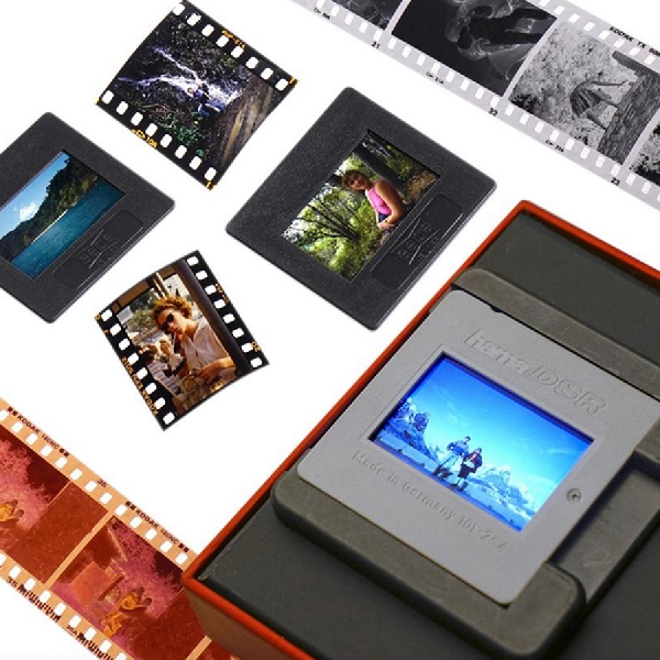 PictoScanner Portabel: Mengubah Foto Film Menjadi Digital Dengan Smartphone