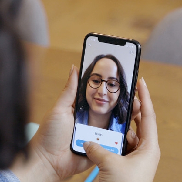 Warby Parker Manfaatkan Augmented Reality untuk Mudahkan Konsumennya