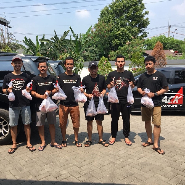 BCC Chapter Surabaya Serahkan 2 Ekor  Hewan Kurban ke Dua Lokasi