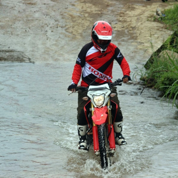 Wahana Honda Ajak Komunitas Turing Dan Camping 