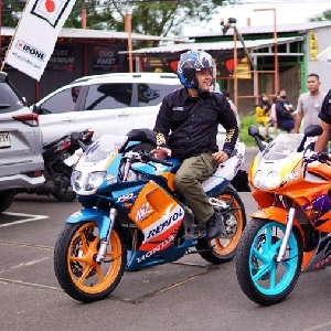 Lautan Two Stroke Enthusiast Gass Bareng Bukberide dari City Riding, Edukasi, hingga Charity