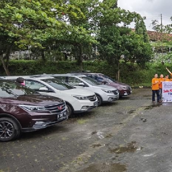 22 Mobil Cortezian Indonesia Touring ke Solo Spirit of Java