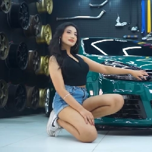 Tasya, Angels Sexy Hobi Ngebut Suka Cowo Pakai Mercy!